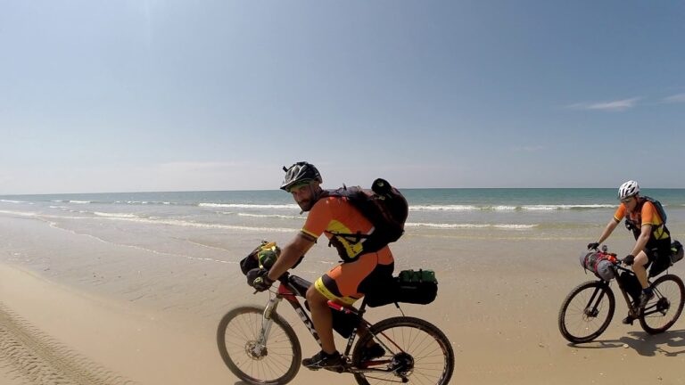 Rutas de Bicicleta en Chipiona: Explorando el Entorno Natural